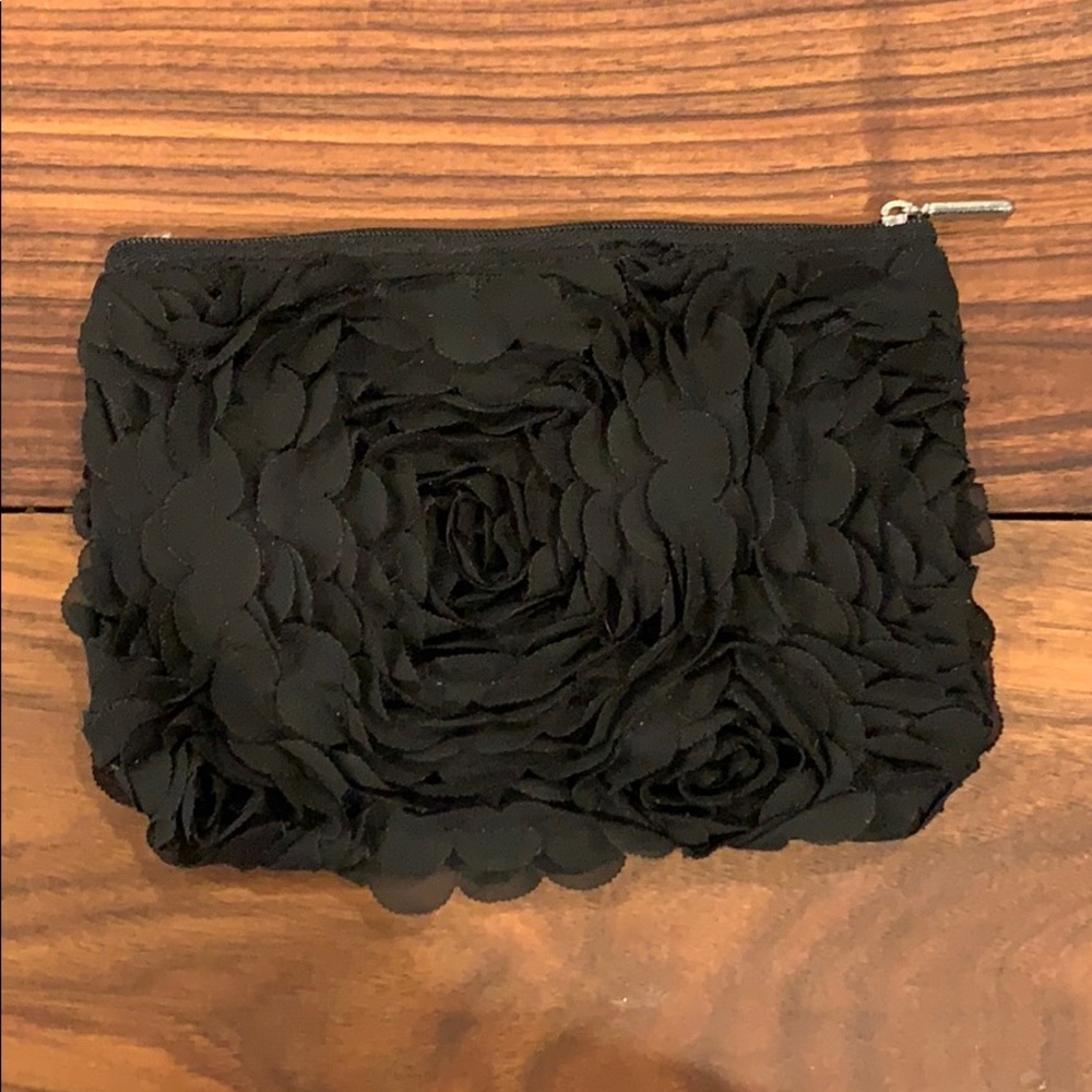 Black clutch